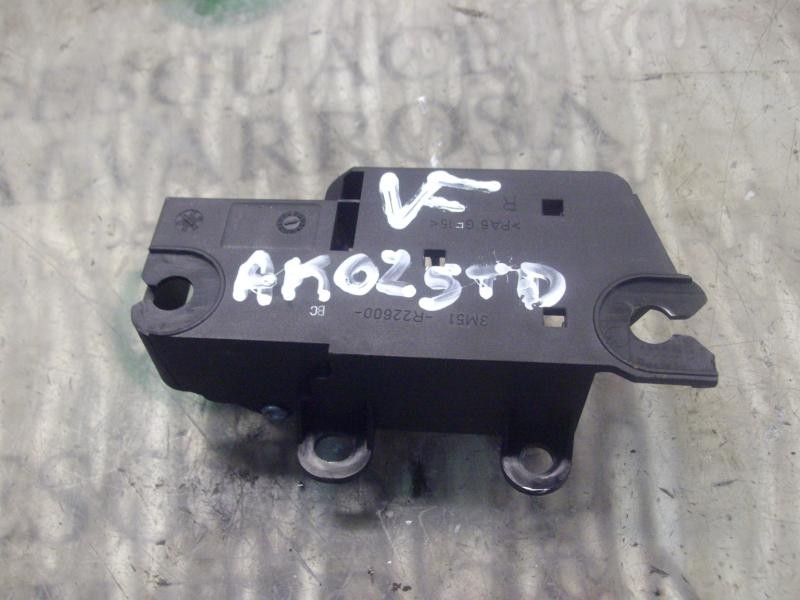 Recambio de maneta interior trasera derecha para ford focus berlina (cap) trend referencia OEM IAM   