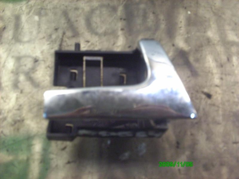 Recambio de maneta interior delantera derecha para volkswagen polo berlina (6n2) 1.4 referencia OEM IAM   