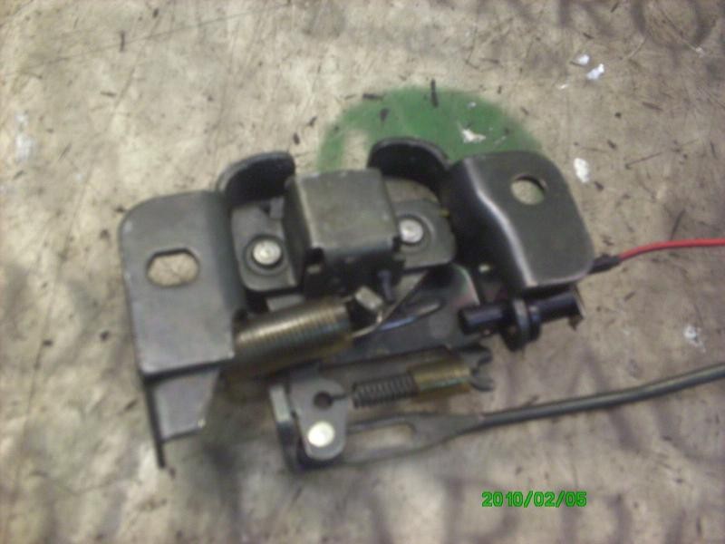 Recambio de cerradura maletero / porton para hyundai coupe (j2) 1.6 16v cat referencia OEM IAM   