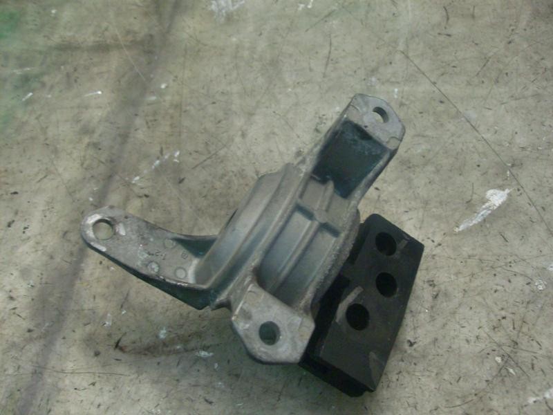 Recambio de soporte motor delantero para opel astra g berlina sportive referencia OEM IAM   