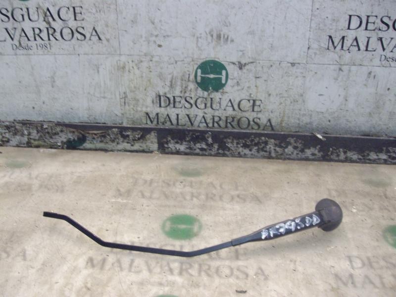 Recambio de brazo limpia delantero derecho para smart coupe pulse referencia OEM IAM Q0001395V004000000  