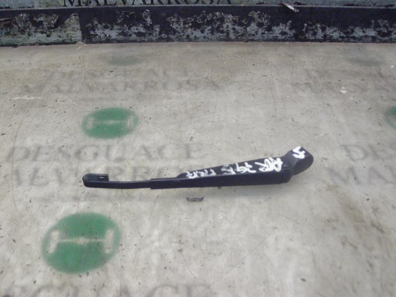 Recambio de brazo limpia trasero para smart coupe pulse referencia OEM IAM Q0000667V004000000  