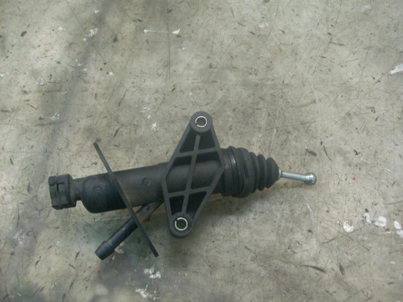 Recambio de bombin embrague para ford mondeo turnier (ge) ghia referencia OEM IAM   