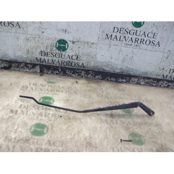 BRAZO LIMPIA DELANTERO DERECHO 