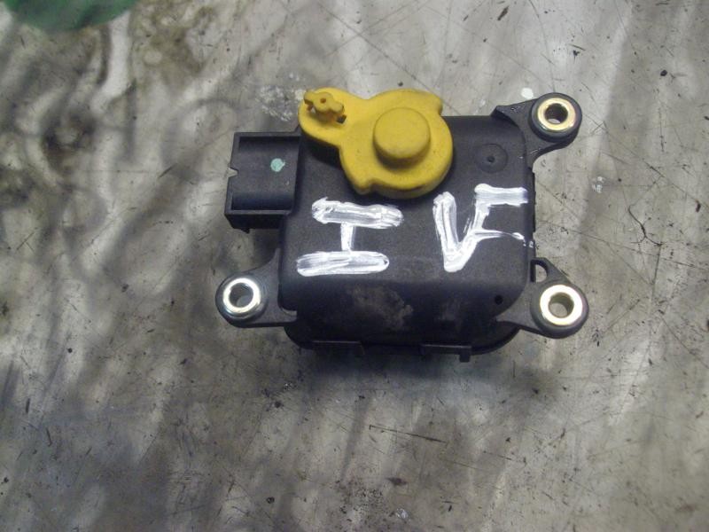 Recambio de motor apertura trampillas climatizador para volkswagen golf iv berlina (1j1) highline referencia OEM IAM   