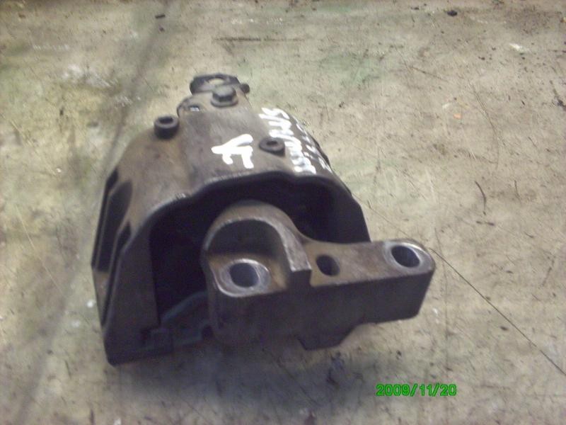 Recambio de soporte motor derecho para volkswagen golf iv berlina (1j1) highline referencia OEM IAM   