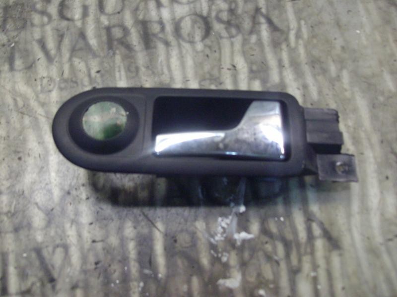 Recambio de maneta interior delantera derecha para volkswagen golf iv berlina (1j1) conceptline referencia OEM IAM   