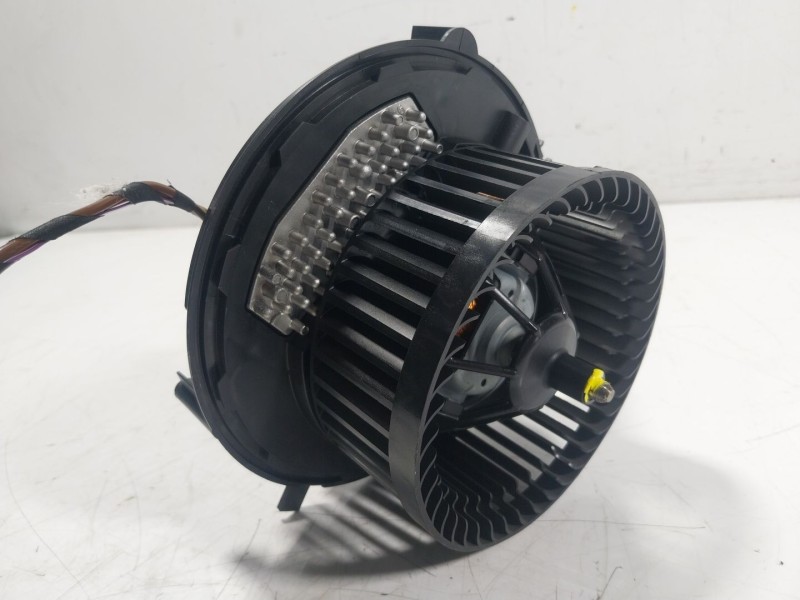 Recambio de motor calefaccion para volkswagen tiguan (ad1, ax1) 2.0 tdi referencia OEM IAM 5WB819021 5WB819021A 