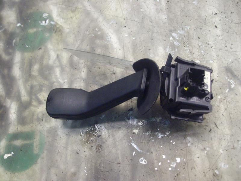 Recambio de mando intermitentes para bmw serie 7 (e38) 730d automático referencia OEM IAM 61318352014 8352172 