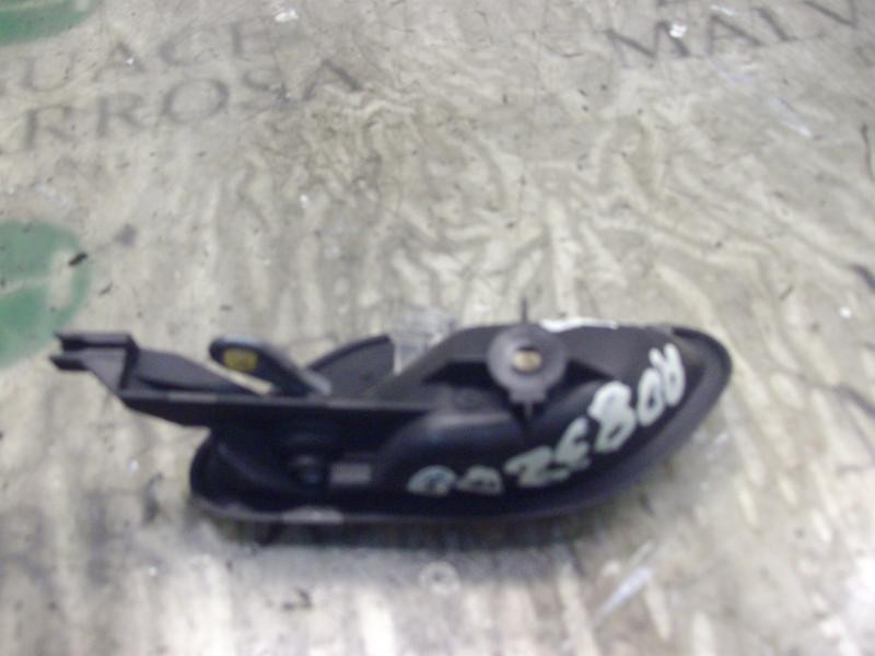 Recambio de maneta interior delantera derecha para bmw serie 7 (e38) 730d automático referencia OEM IAM 51218239476  