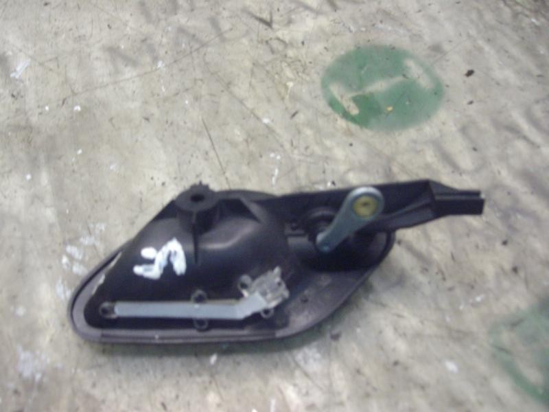 Recambio de maneta interior trasera derecha para bmw serie 7 (e38) 730d automático referencia OEM IAM 51218239476  