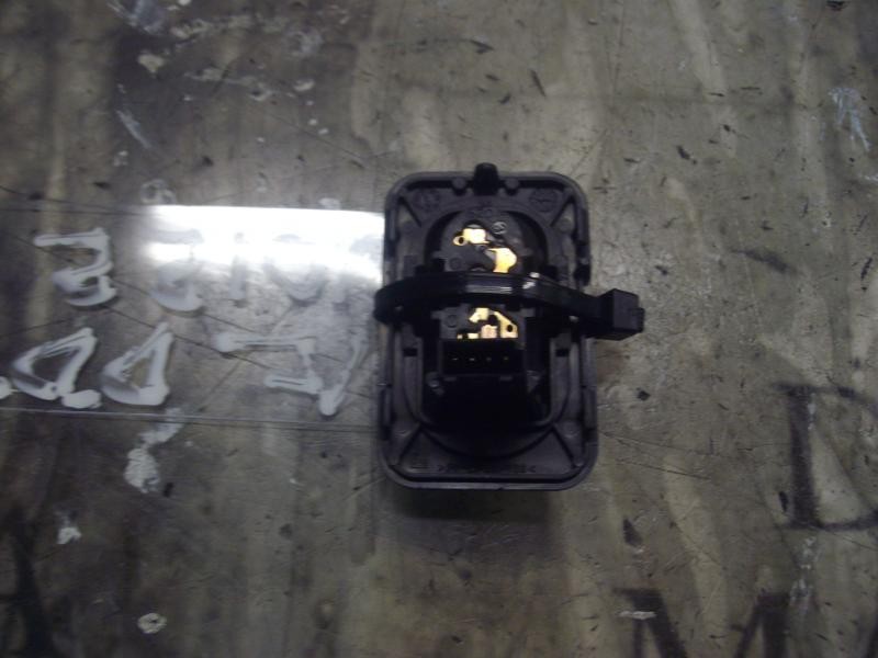 Recambio de mando elevalunas delantero derecho para opel corsa c blue line referencia OEM IAM   