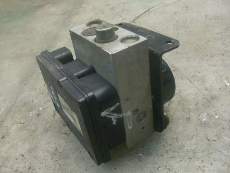 Recambio de abs para ssangyong rodius xdi limited awd referencia OEM IAM   