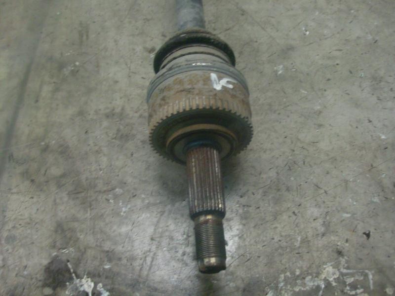 Recambio de transmision trasera izquierda para ssangyong rodius xdi limited awd referencia OEM IAM   