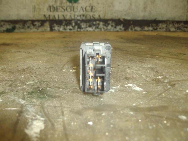 Recambio de mando elevalunas delantero derecho para peugeot 307 (s1) xs referencia OEM IAM   