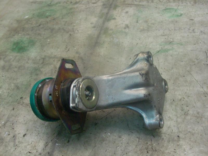 Recambio de soporte cambio para citroën c5 berlina 2.0 hdi premier referencia OEM IAM   