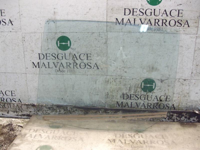 Recambio de cristal puerta trasero izquierdo para kia rio ls berlina (5-ptas.) referencia OEM IAM   