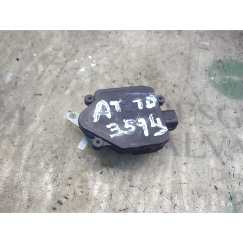 Recambio de motor c/c trasero derecho para kia rio ls berlina (5-ptas.) referencia OEM IAM   