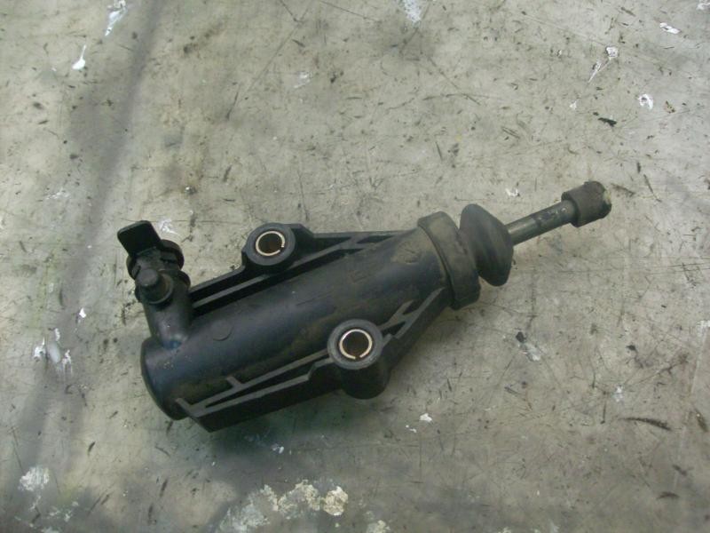 Recambio de bombin embrague para fiat stilo (192) 1.6 16v cat referencia OEM IAM 46804423 46804423 46804423