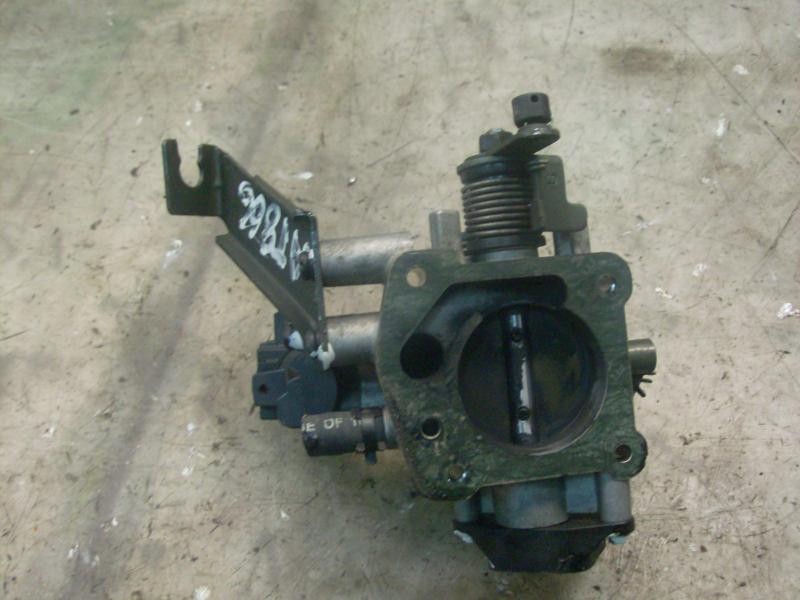 Recambio de caja mariposa para kia shuma ii 1.6 ls berlina portón referencia OEM IAM   