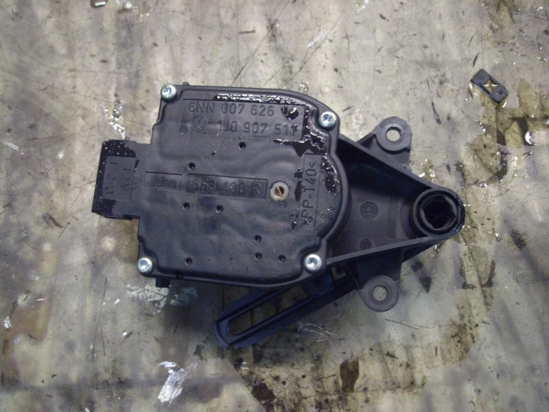 Recambio de motor apertura trampillas climatizador para volkswagen polo berlina (6n2) trendline referencia OEM IAM   