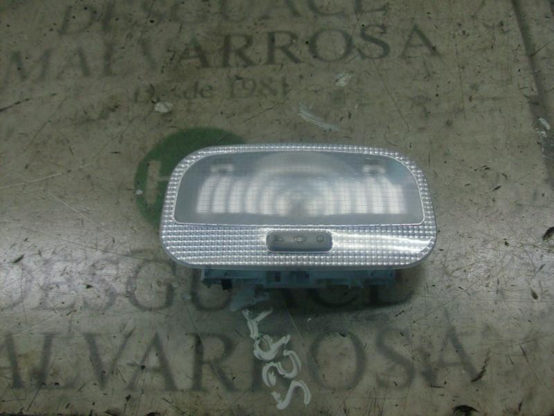 Recambio de piloto interior para peugeot 307 break/sw (s2) xs referencia OEM IAM   