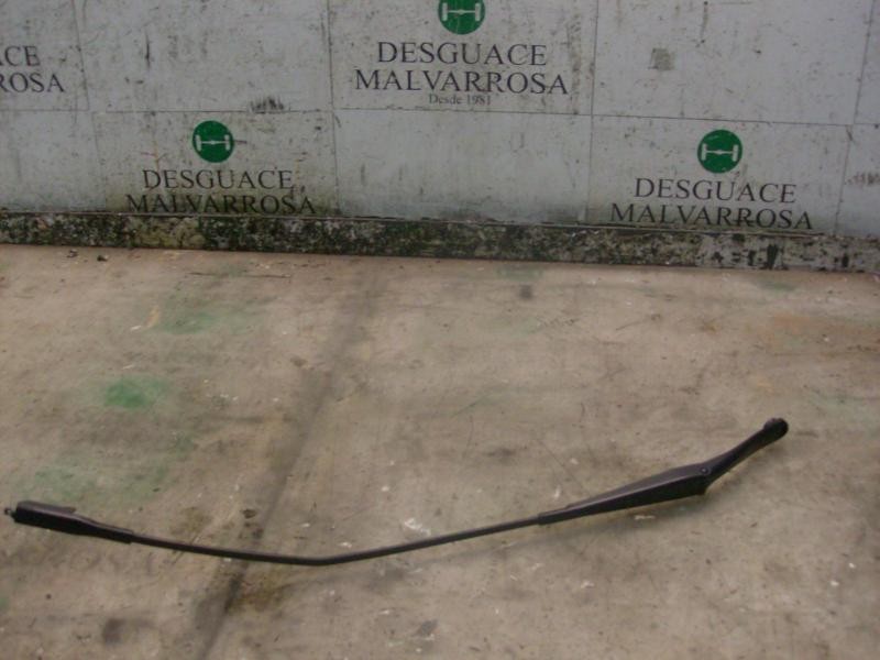 Recambio de brazo limpia delantero derecho para fiat grande punto (199) 1.4 cat referencia OEM IAM   