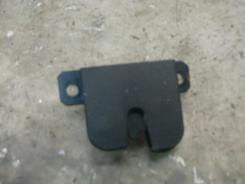 Recambio de cerradura maletero / porton para volkswagen passat variant (3b5) 1.9 tdi referencia OEM IAM   