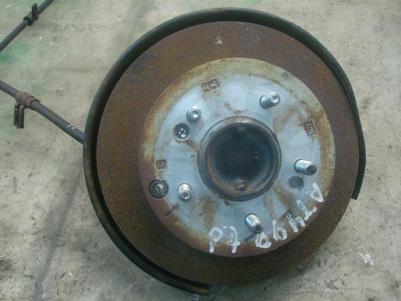 Recambio de mangueta trasera derecha para kia carens (un) emotion referencia OEM IAM 527201D010  