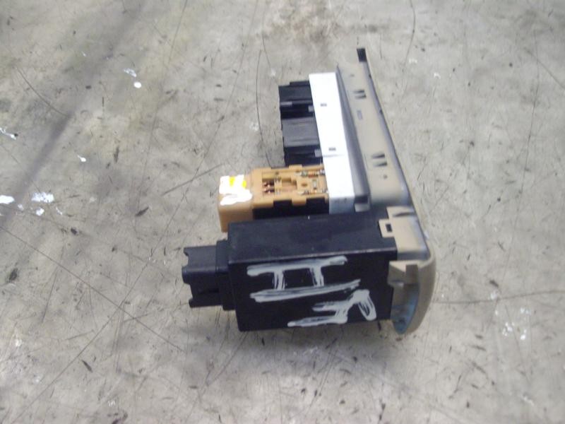 Recambio de modulo electronico para kia carens (un) emotion referencia OEM IAM 933101D000RU 70831 70831