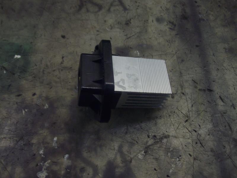 Recambio de resistencia calefaccion para kia carens (un) emotion referencia OEM IAM 971791G000  