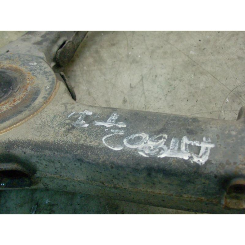 Recambio de mangueta trasera izquierda para mercedes-benz vito (w638) caja cerrada 110 cdi  (638.094) referencia OEM IAM   