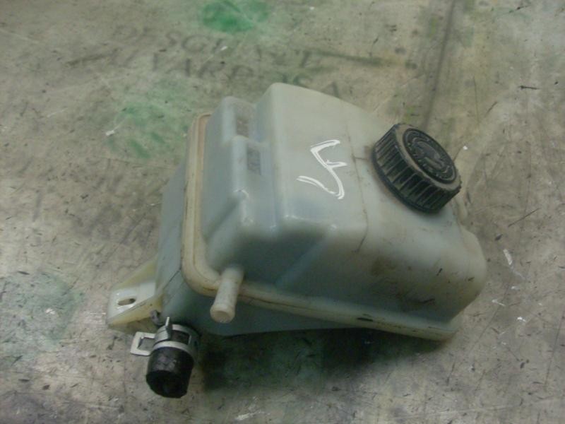 Recambio de deposito servo para citroën berlingo 1.9 diesel referencia OEM IAM   