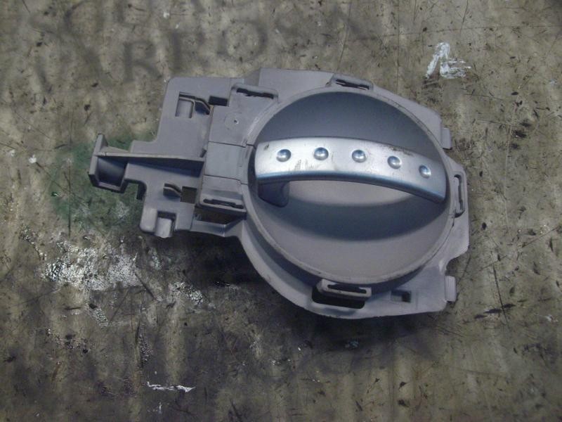 Recambio de maneta interior trasera izquierda para citroën c3 1.4 hdi exclusive referencia OEM IAM   