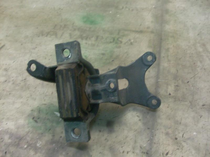 Recambio de soporte motor delantero para fiat doblo cargo (223) 1.9 d furg. referencia OEM IAM   