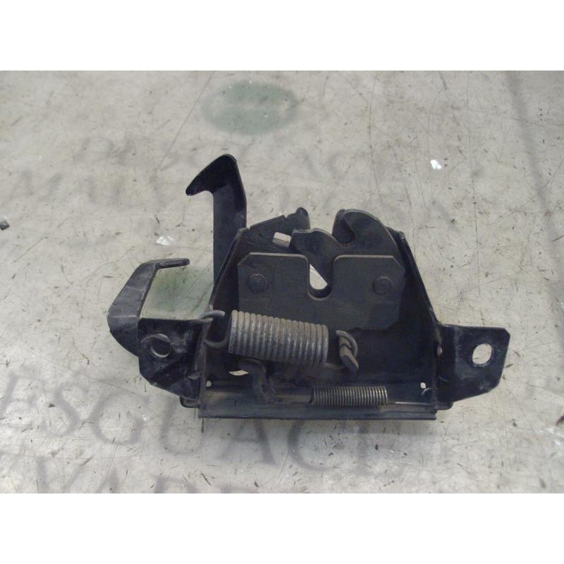 Recambio de cerradura capot para hyundai h 1 h 1 furg.caja cerr.c. quinta referencia OEM IAM 811304A100  