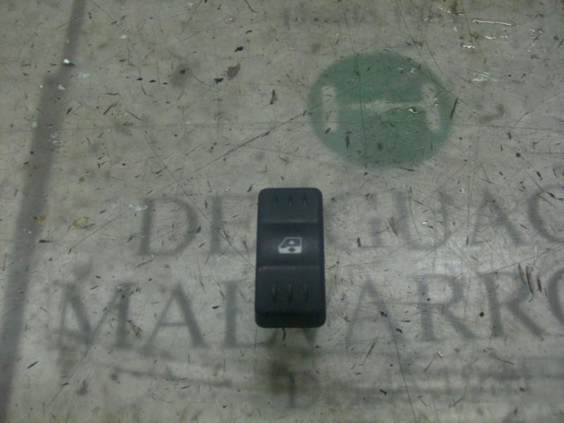 Recambio de mando elevalunas delantero izquierdo para dacia logan ambiance referencia OEM IAM 6001546816  