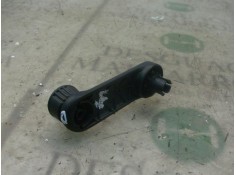 Recambio de maneta elevalunas trasera derecha para dacia logan ambiance referencia OEM IAM 6001548552   2