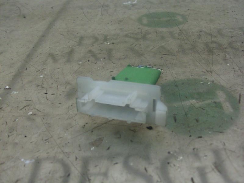 Recambio de resistencia calefaccion para dacia logan ambiance referencia OEM IAM 6001547488  