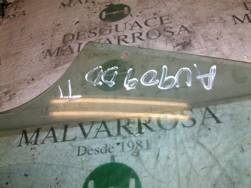 Recambio de cristal puerta delantero derecho para citroën c3 1.4 hdi magic referencia OEM IAM   