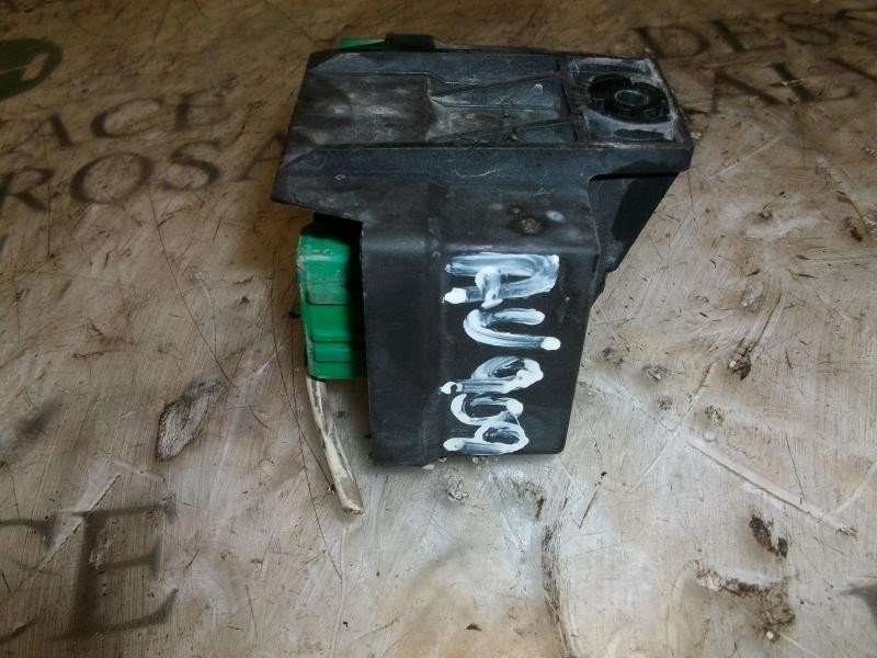 Recambio de caja precalentamiento para citroën c3 1.4 hdi magic referencia OEM IAM   