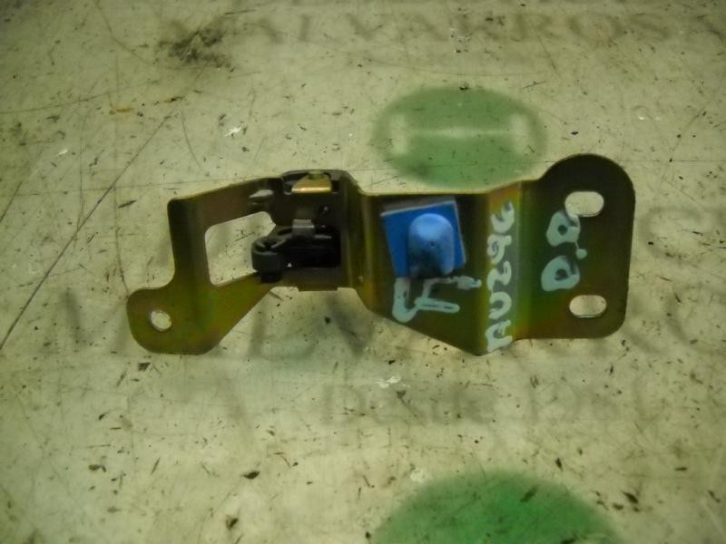 Recambio de maneta interior delantera derecha para ssangyong musso 2.9 tdi grand lux referencia OEM IAM   