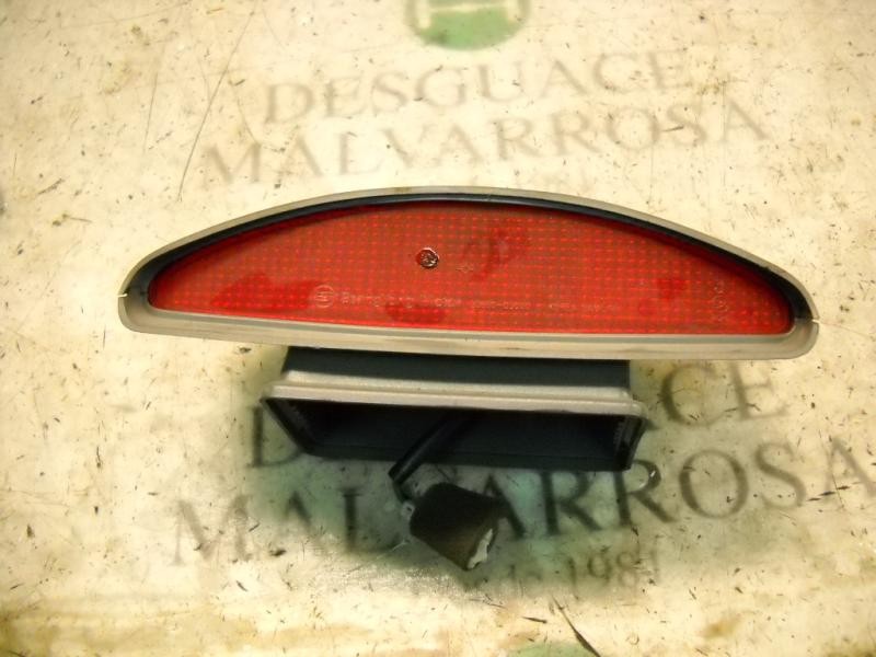 Recambio de piloto trasero central para ssangyong musso 2.9 tdi grand lux referencia OEM IAM   