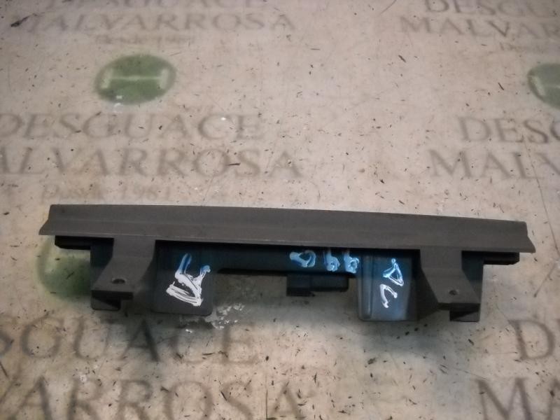 Recambio de piloto trasero central para opel agila básico referencia OEM IAM   