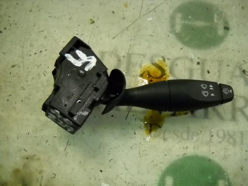Recambio de mando limpia para ford fiesta (cbk) ghia referencia OEM IAM   