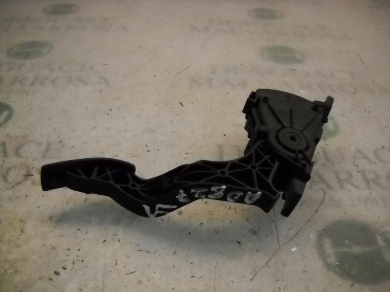 Recambio de potenciometro pedal para ford fiesta (cbk) ghia referencia OEM IAM   