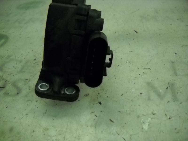 Recambio de potenciometro pedal para ford fiesta (cbk) ghia referencia OEM IAM   