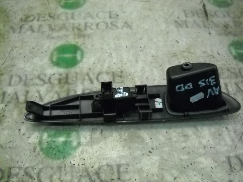 Recambio de mando elevalunas delantero derecho para nissan primera berlina (p12) visia referencia OEM IAM   
