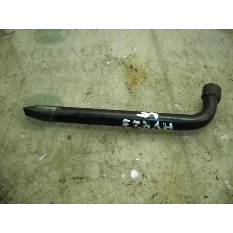 Recambio de llave rueda para ford fiesta (cbk) ghia referencia OEM IAM   