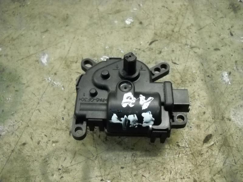 Recambio de motor electrico para ford fiesta (cbk) ghia referencia OEM IAM   